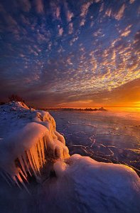 horizons fifty-shades-of-sunrise-phil-koch