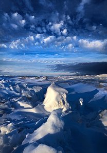 horizon ice-cold-blue-phil-koch