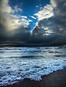horizon-shoreline-phil-koch